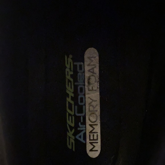 Skechers GoodYear rubber sole shoe - Picture 2 of 3